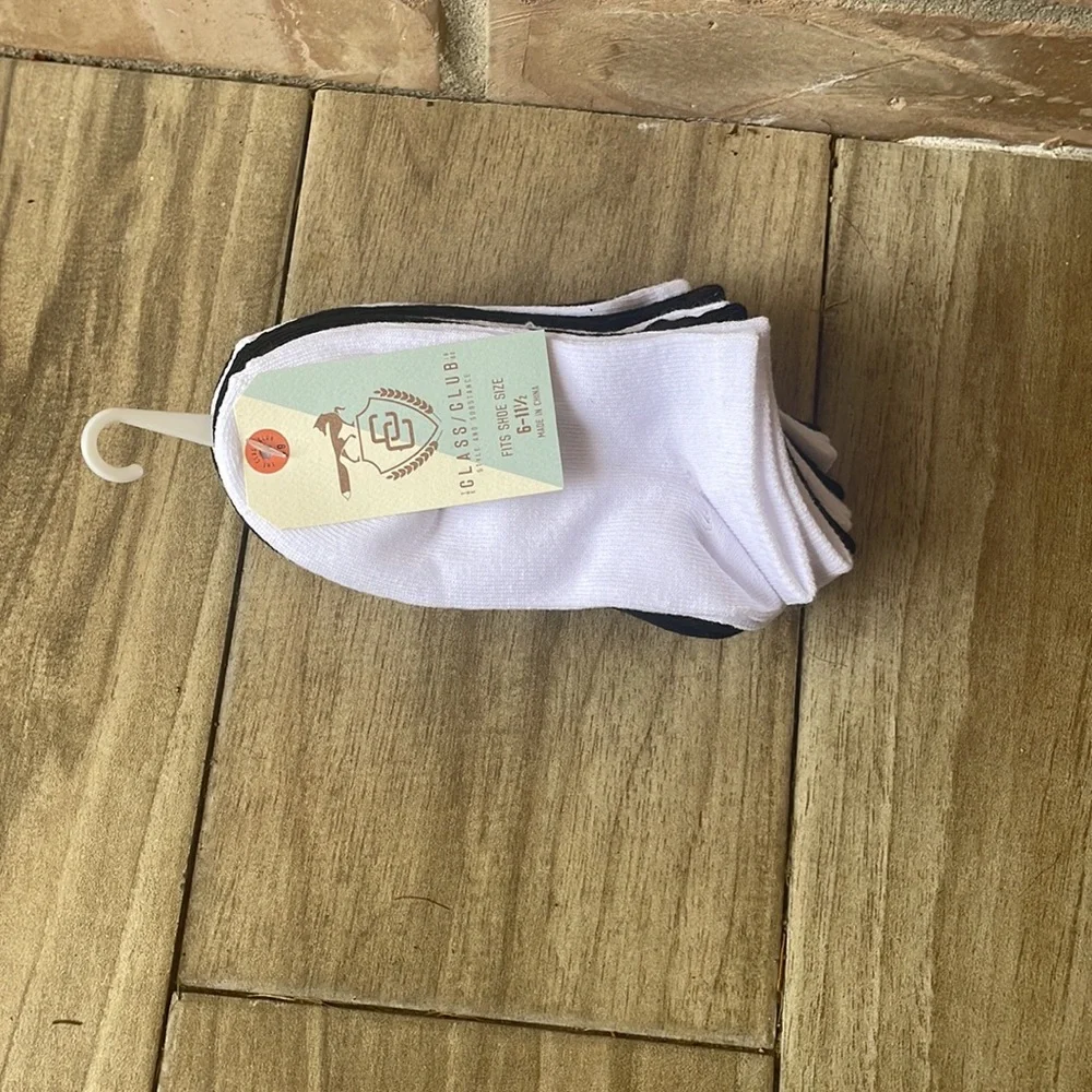 Bundle of Class Club Hoys No Show Socks
